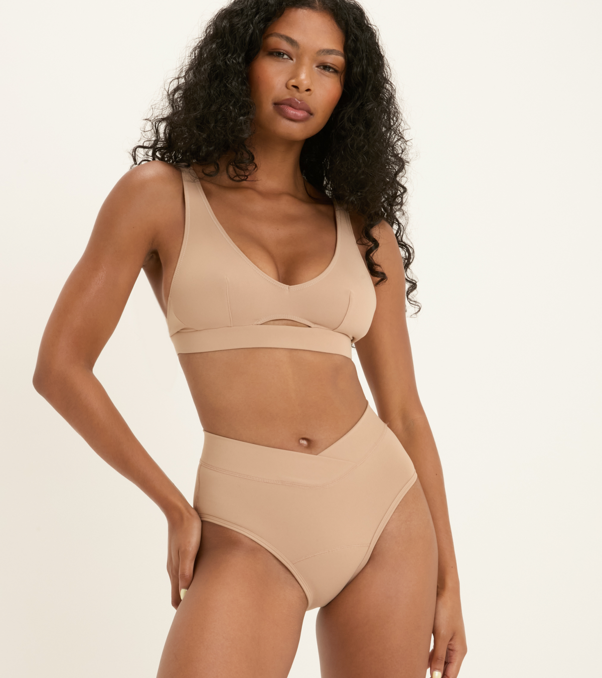Aurora - Hugger - Beige